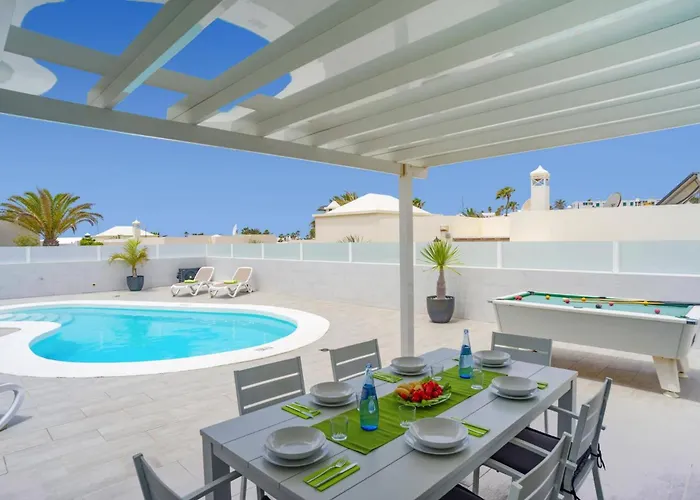 Joanna Sol By * Tías