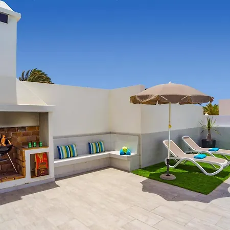 Joanna Sol By Villa *